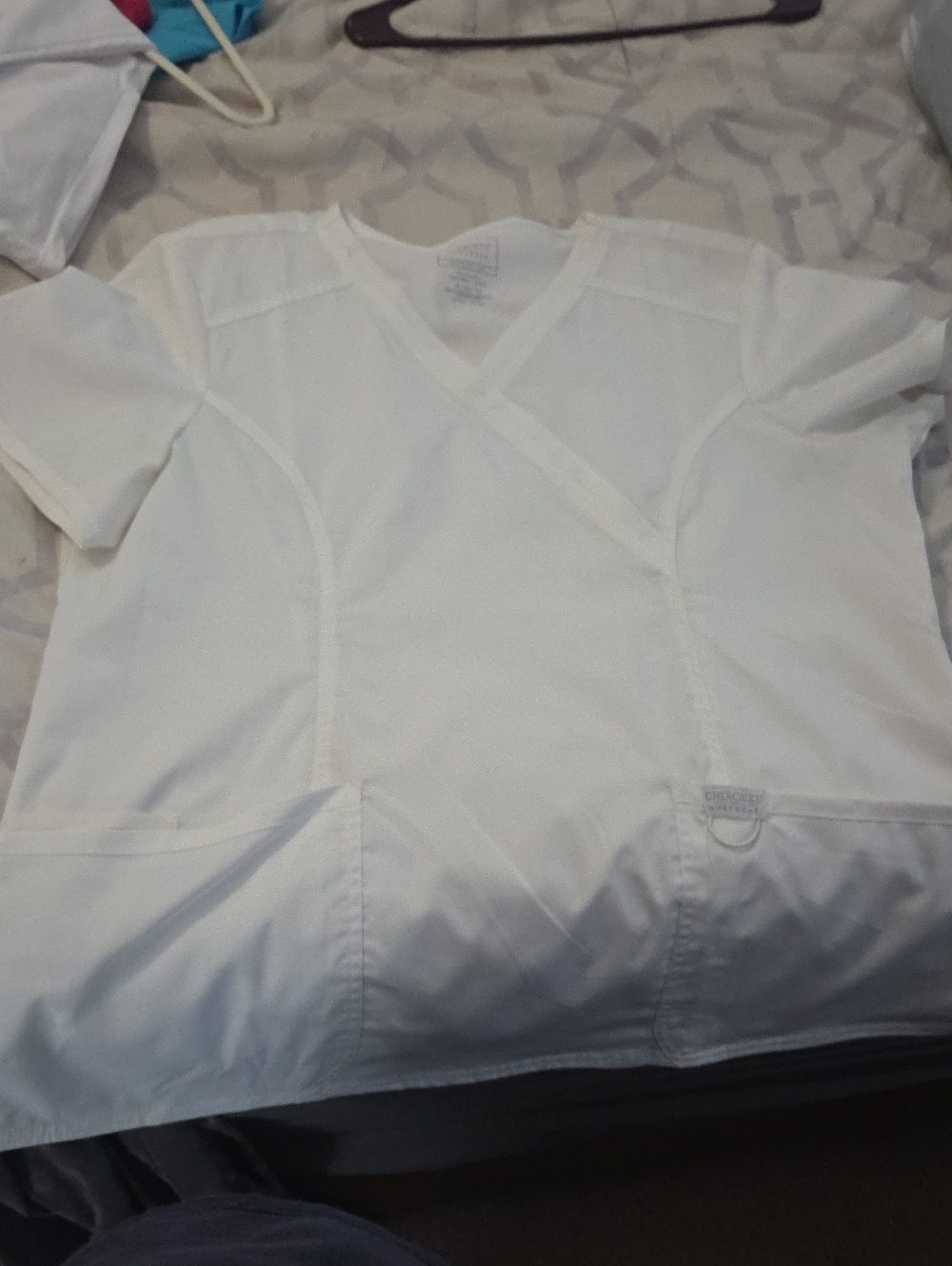Set White Medical Scrub Top with Front Pockets And Matching Scrub Bottoms